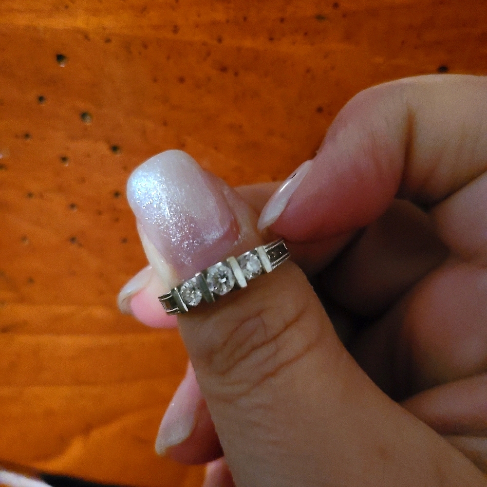 Diamond ring